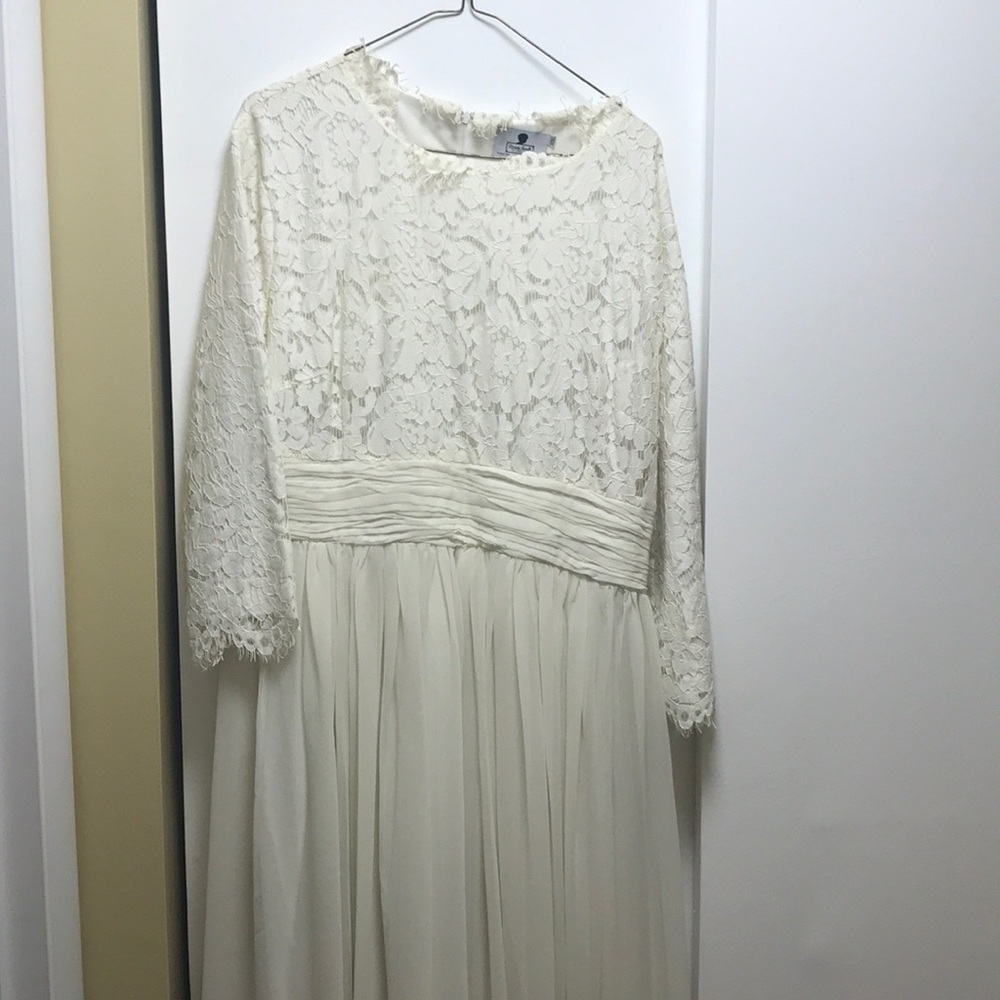 Dainty Jewell’s  English manor dress